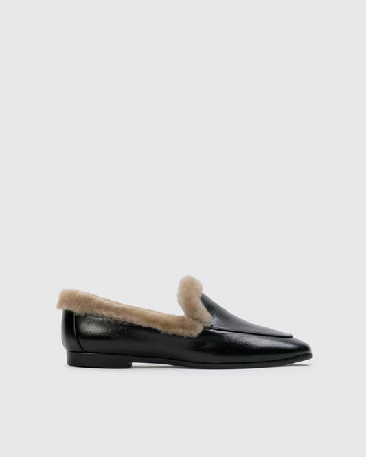 Zora Loafer