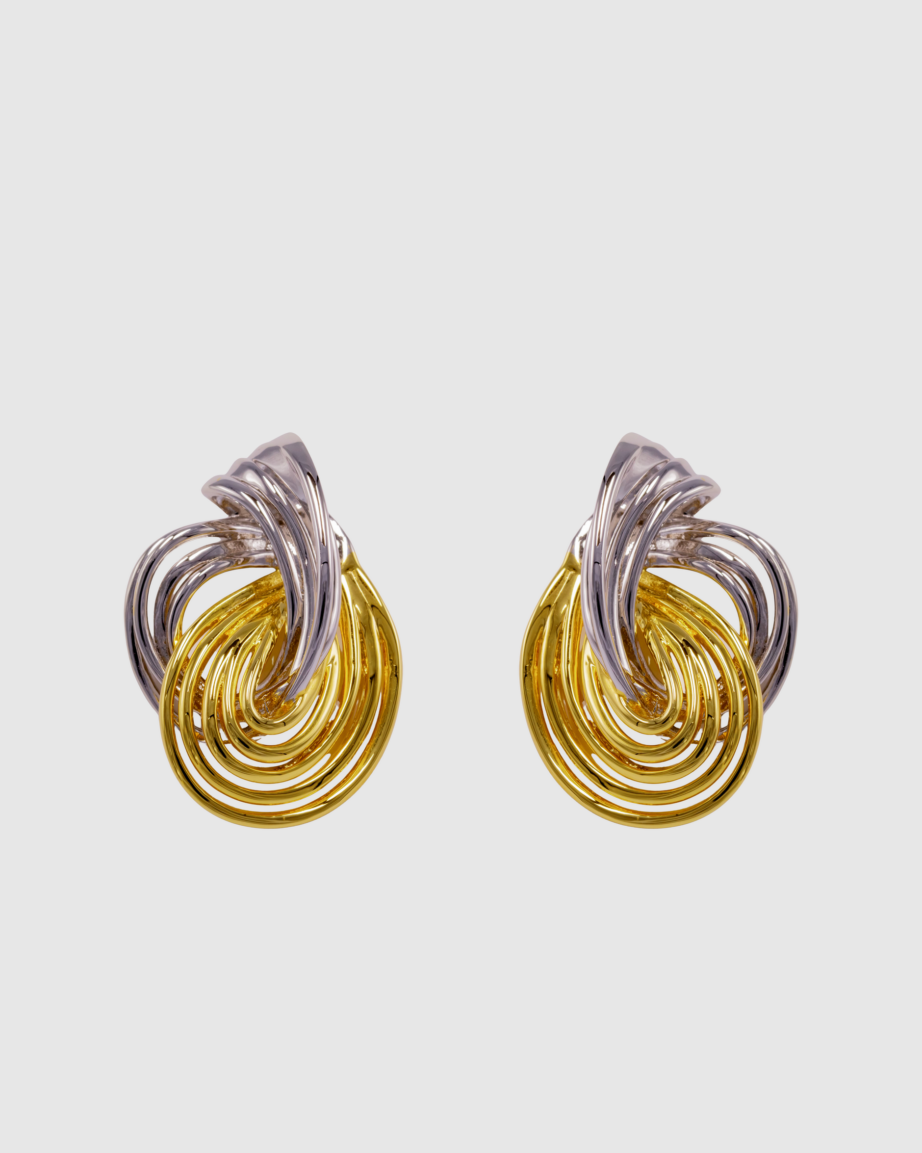 Kitten Heel Pumps for Every Age: Teens, Professionals & Women Over 40 Kitten Heel Pumps for Every Age: Teens, Professionals & Women Over 40